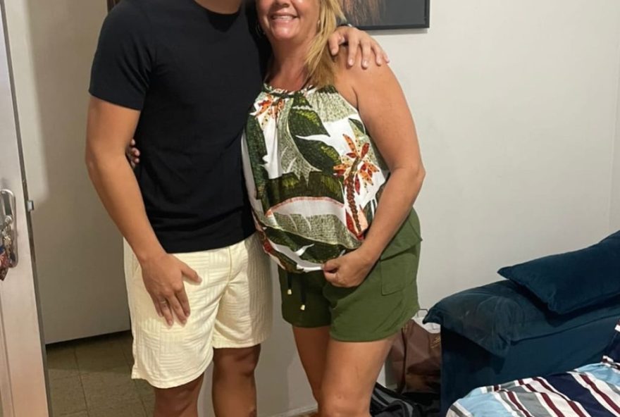 mulher-morre-apos-ser-atingida-por-disparo-em-assalto-a-motociclista