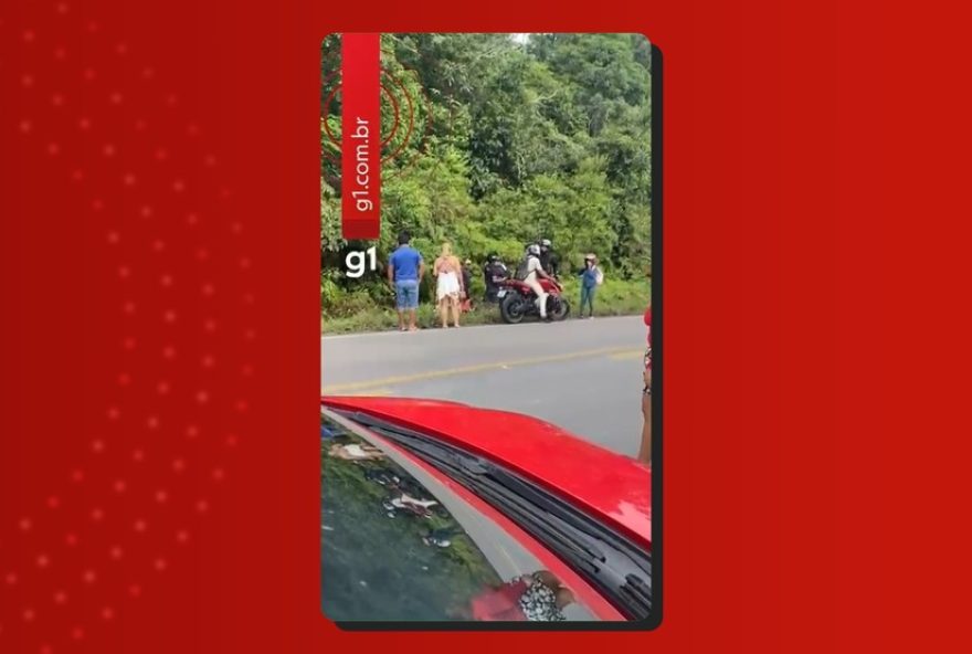 mulher-morre-em-acidente-tragico-na-br-1742C-amazonas3A-moto-atingida-por-carreta mulher-morre-em-acidente-tragico-na-br-1742C-amazonas3A-moto-atingida-por-carreta