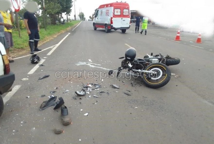 mulher-morre-em-colisao-entre-carro-e-moto-na-marechal-rondon-em-bauru