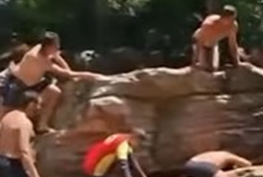 mulher-relata-momentos-angustiantes-ao-presenciar-afogamento-de-crianca-em-cachoeira mulher-relata-momentos-angustiantes-ao-presenciar-afogamento-de-crianca-em-cachoeira