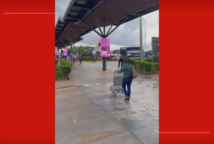 mulher-tem-mala-furtada-no-aeroporto-de-brasilia3A-entenda-o-caso-e-saiba-como-se-prevenir