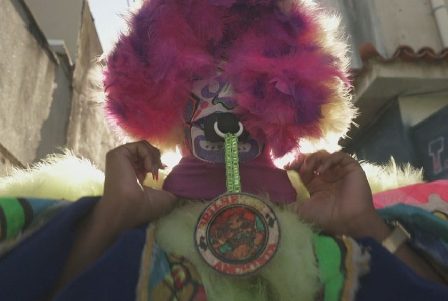 mulheres-combatem-estereotipos-no-desfile-de-bate-bola-em-anchieta2C-rio