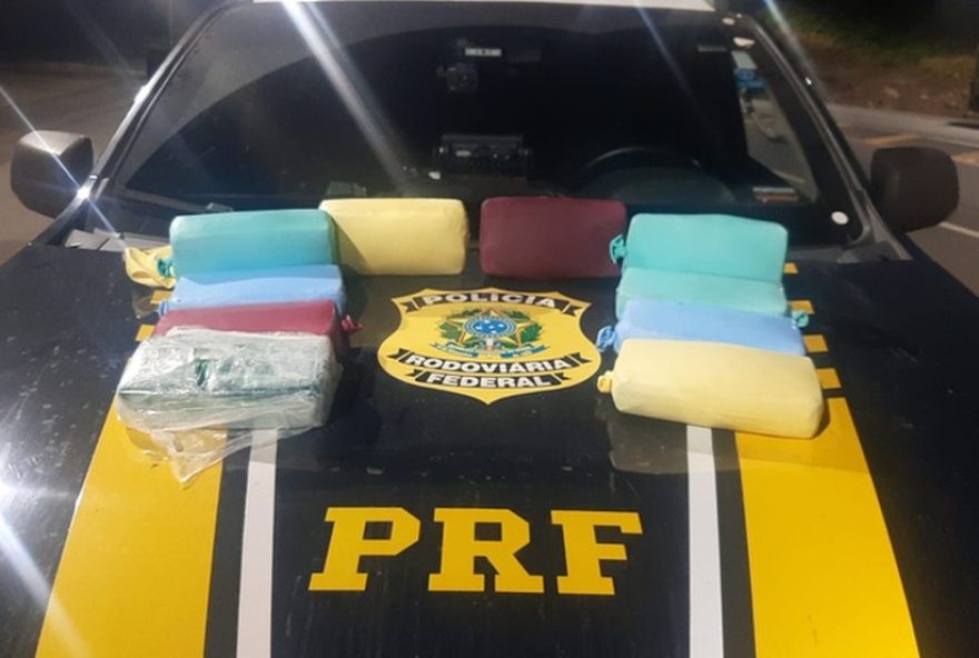 mulheres-sao-presas-com-10-kg-de-cocaina-na-br-381-em-joao-monlevade mulheres-sao-presas-com-10-kg-de-cocaina-na-br-381-em-joao-monlevade