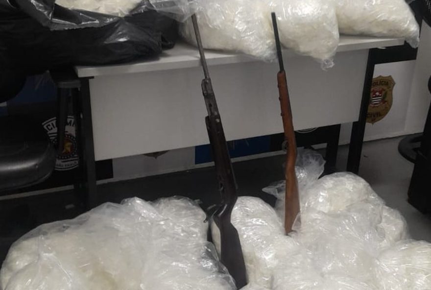 mulheres-sao-presas-por-trafico-de-drogas-e-porte-ilegal-de-armas-em-campinas