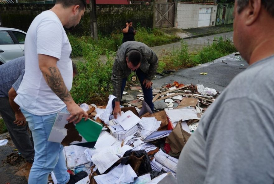 multada-cooperativa-em-limeira-por-descarte-irregular-de-documentos-em-mongagua2C-sp multada-cooperativa-em-limeira-por-descarte-irregular-de-documentos-em-mongagua2C-sp