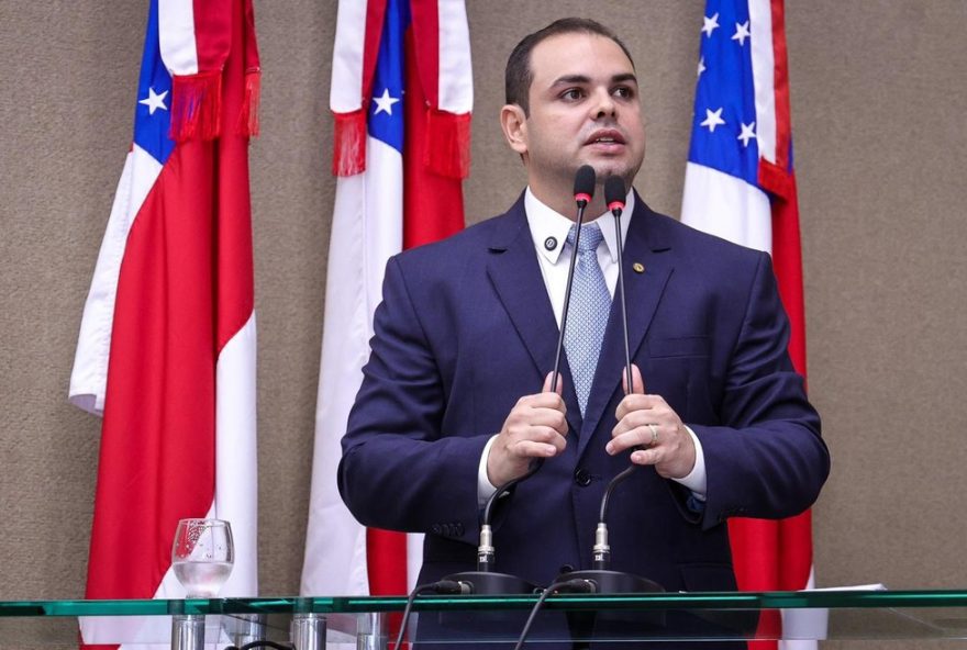 multado-pela-justica-eleitoral2C-roberto-cidade-omite-vice-em-propaganda-nas-redes-sociais3A-entenda multado-pela-justica-eleitoral2C-roberto-cidade-omite-vice-em-propaganda-nas-redes-sociais3A-entenda