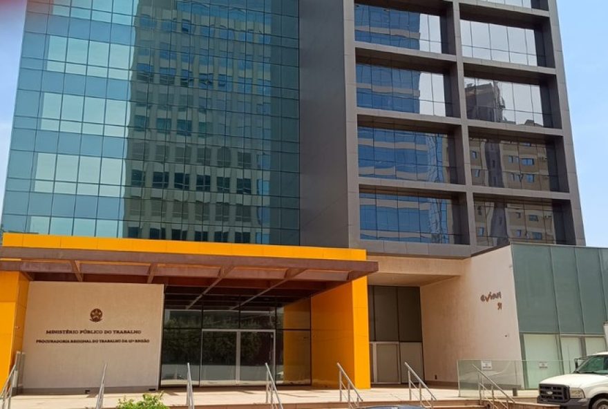 multinacional-paga-r24-12C8-mi-por-investigar-vida-pessoal-de-funcionarios multinacional-paga-r24-12C8-mi-por-investigar-vida-pessoal-de-funcionarios