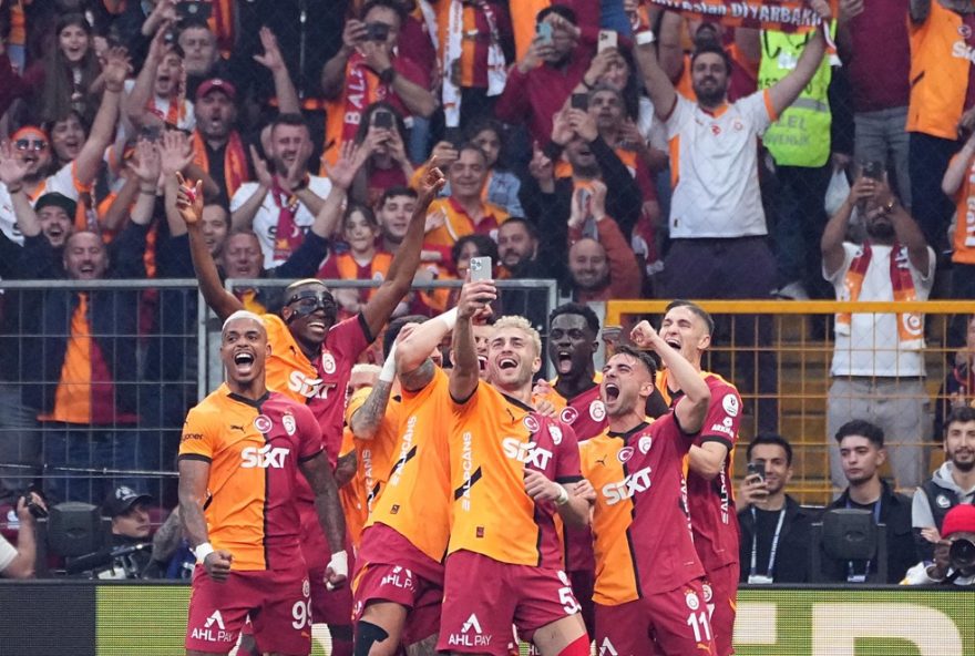 muslera-marca-gol-decisivo-na-despedida-e-de-conquista-25o-titulo-turco