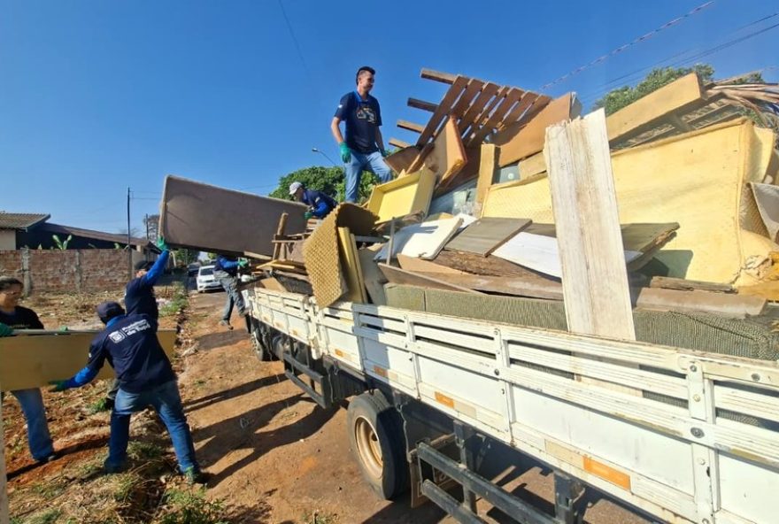 mutirao-de-limpeza-em-tupa-recolheu-quase-37-toneladas-de-material-inservivel-e-intensifica-fiscalizacao-de-imoveis-desabitados
