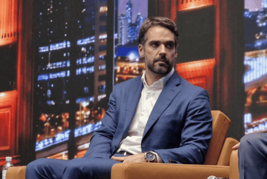 nao-adianta-so-tirar-o-pt-e-botar-um-mau-gestor2C-diz-leite nao-adianta-so-tirar-o-pt-e-botar-um-mau-gestor2C-diz-leite