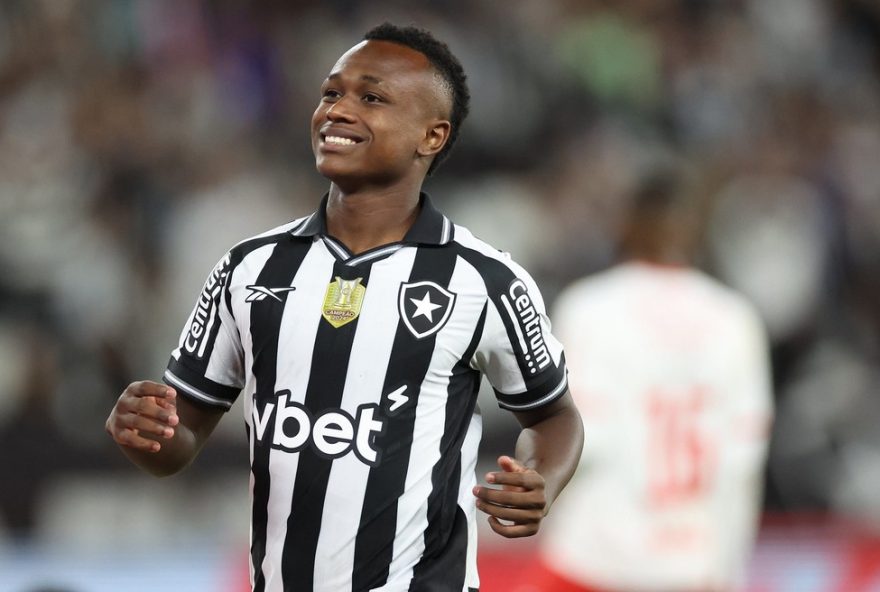 nathan-fernandes-pode-voltar-a-jogar-pelo-botafogo-apenas-em-2026
