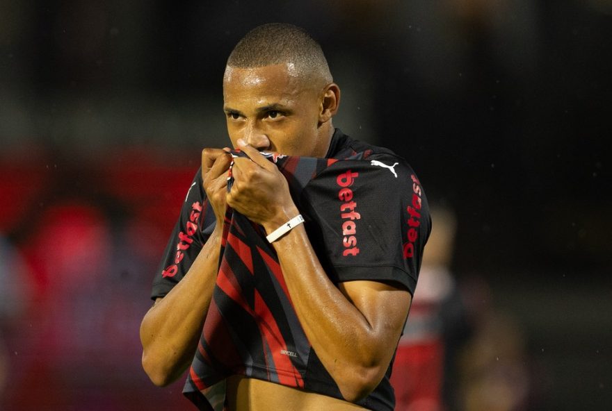 negociacao-avancada3A-jhon-jhon-perto-de-sair-do-bragantino-para-o-zenit-rus SP - BRAGANCA PAULISTA - 15/01/2026 - PAULISTA 2026, BRAGANTINO X CORINTHIANS -JOHN JOHN jogador do Bragantino comemora seu gol durante partida contra o Corinthians no estadio Cicero De Souza Marques pelo campeonato Paulista 2026. Foto: Joisel Amaral/AGIF