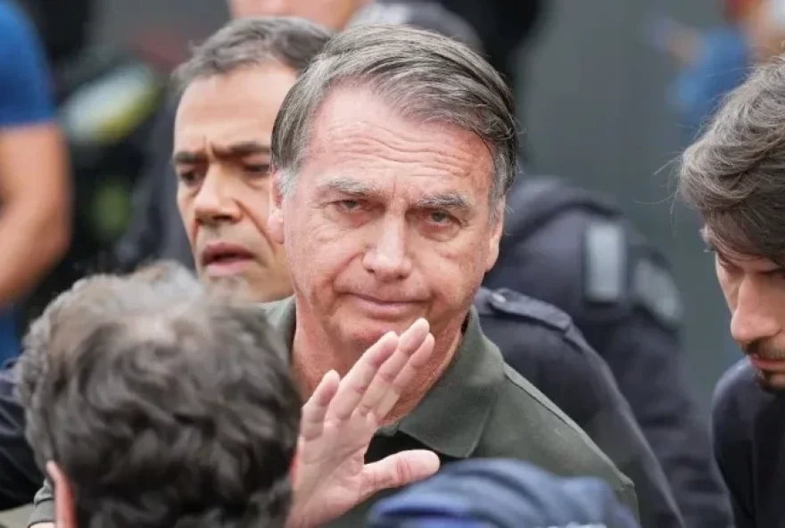 negociacoes-envolvendo-garantia-de-prisao-domiciliar-a-bolsonaro-entram-na-discussao-da-anistia