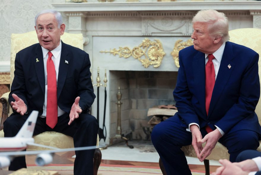 netanyahu-se-encontra-com-trump-para-discutir-paz-em-gaza-em-meio-a-pressoes-internacionais