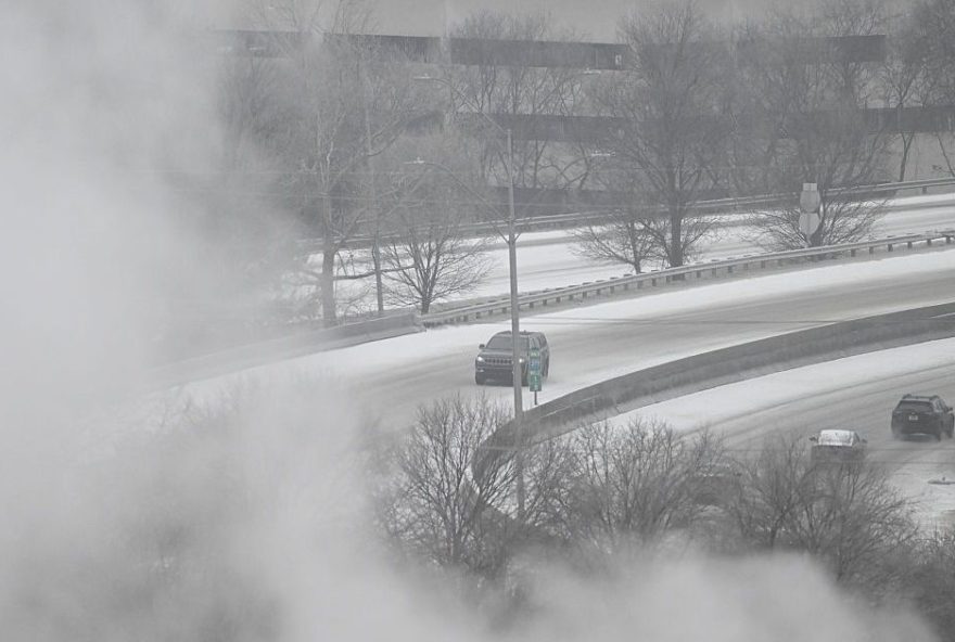 nevasca-historica-causa-mil-colisoes-na-carolina-do-norte2C-nos-eua nevasca-historica-causa-mil-colisoes-na-carolina-do-norte2C-nos-eua