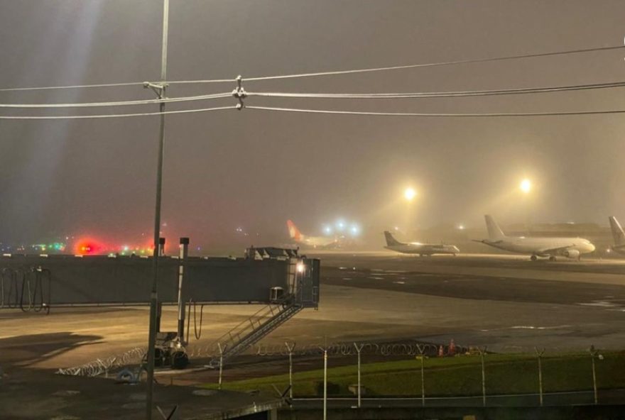 nevoeiro-impacta-voos-no-aeroporto-salgado-filho-em-porto-alegre3A-previsao-do-tempo-e-situacao-atualizada nevoeiro-impacta-voos-no-aeroporto-salgado-filho-em-porto-alegre3A-previsao-do-tempo-e-situacao-atualizada