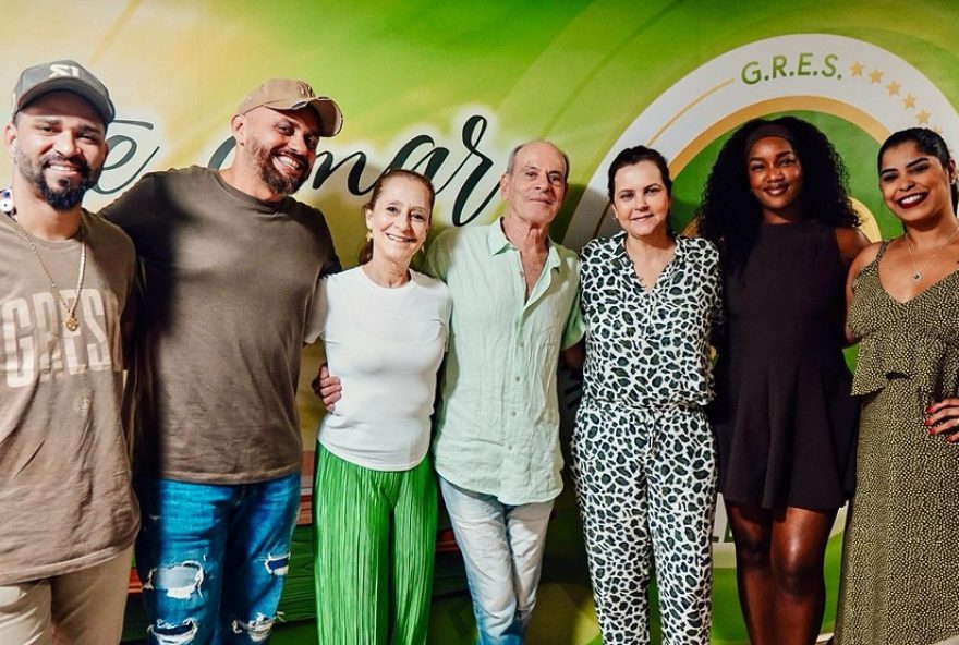 ney-matogrosso-e-homenageado-pela-imperatriz-leopoldinense-no-carnaval-2026-ao-enredo-22camaleonico22