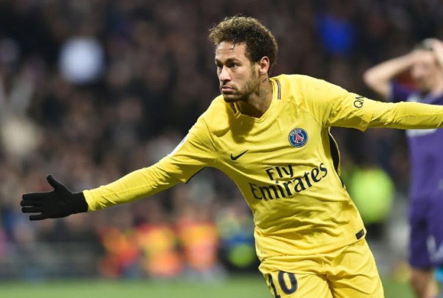 neymar-comemora-gol-feito-pelo-psg-contra-o-toulouse-1518287081721_956x500