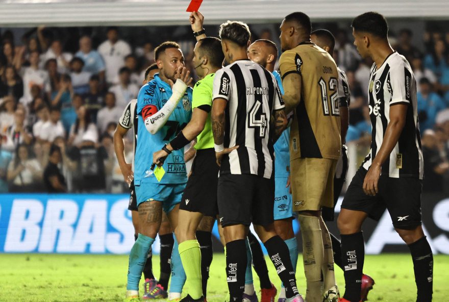 neymar-e-expulso-por-tentar-gol-de-mao2C-e-santos-perde