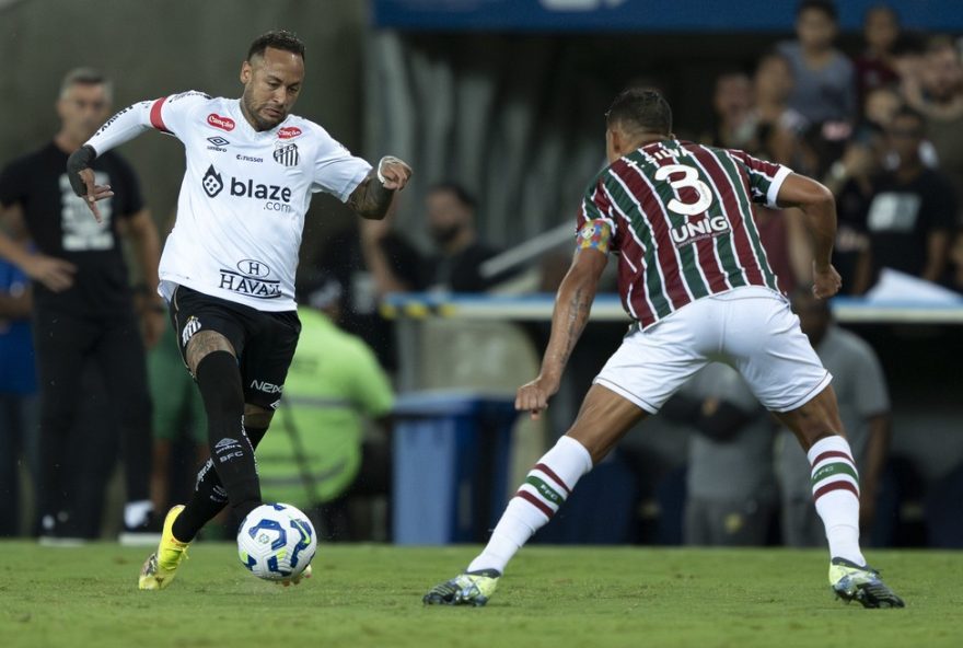 RJ - RIO DE JANEIRO - 13/04/2025 - BRASILEIRO A 2025, FLUMINENSE X SANTOS - Neymar jogador do Santos durante partida contra o Fluminense no estadio Maracana pelo campeonato Brasileiro A 2025. Foto: Jorge Rodrigues/AGIF
