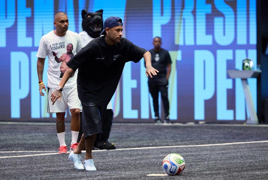 neymar-se-diz-22chateado-e-triste22-por-ausencia-em-lista-da-selecao2C-mas-avisa3A-22foco-continua22 neymar-se-diz-22chateado-e-triste22-por-ausencia-em-lista-da-selecao2C-mas-avisa3A-22foco-continua22