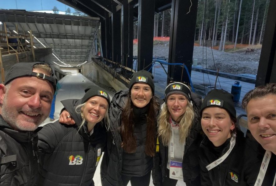 nicole-silveira-e-esposa-belga-formam-time-bb-em-busca-de-medalha-nos-jogos-de-inverno-2026 nicole-silveira-e-esposa-belga-formam-time-bb-em-busca-de-medalha-nos-jogos-de-inverno-2026