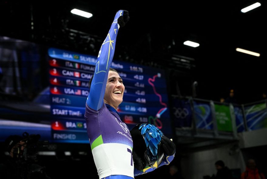nicole-silveira-melhora-posicao-e-busca-podio-na-final-do-skeleton-em-cortina-dampezzo nicole-silveira-melhora-posicao-e-busca-podio-na-final-do-skeleton-em-cortina-dampezzo