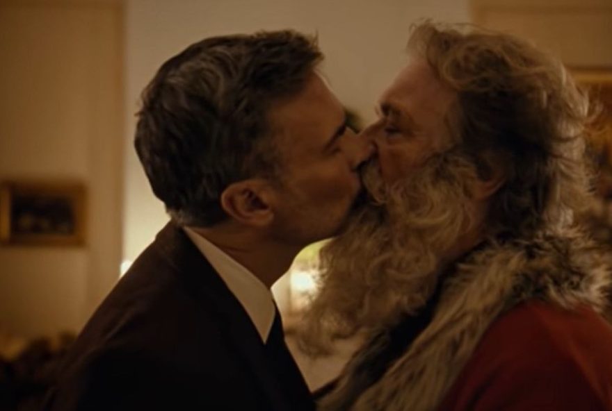 Papai Noel da beijo gay em comercial de correios da Noruega