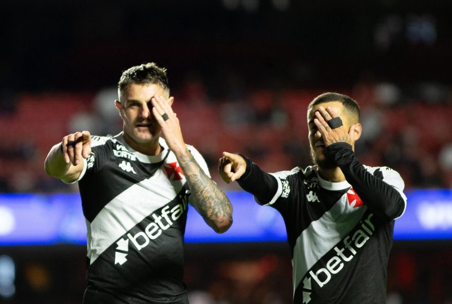 notas-dos-jogadores-do-vasco-vs-sao-paulo3A-coutinho2C-rayan-e-ph-em-destaque3B-avalie-suas-atuacoes