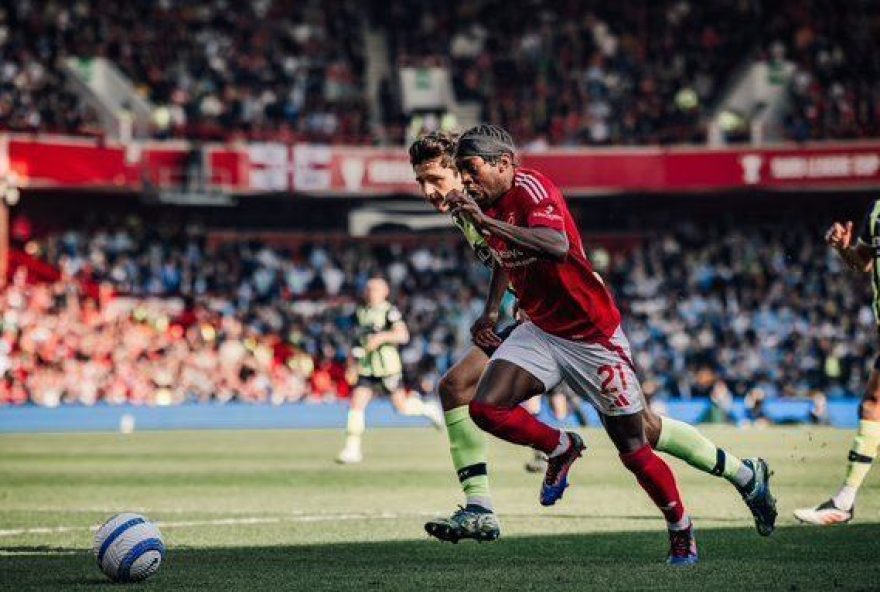 nottingham-forest-vence-manchester-city-com-gol-decisivo-de-hudson-odoi3A-analise-da-partida-e-impactos-na-premier-league