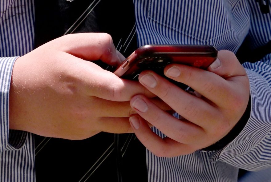 novas-regras-para-reajuste-e-corte-de-planos-de-celular-e-internet