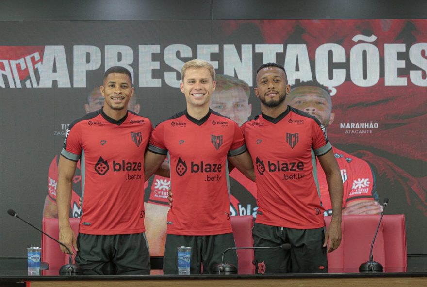 novos-reforcos-do-atletico-de-confiam-no-acesso-a-serie-a-apos-apresentacao