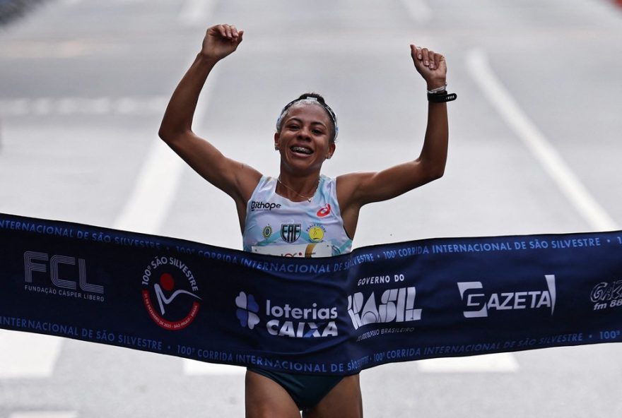 nubia-oliveira2C-atleta-destaque3A-terceira-na-sao-silvestre-2025