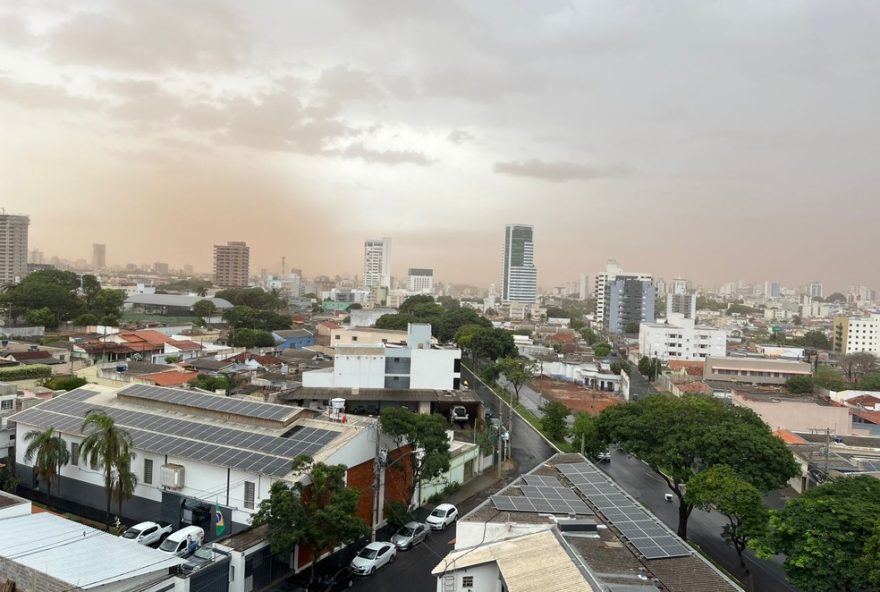 nuvem-de-poeira-laranja-cobre-cidades-de-mg3B-rajadas-de-vento-e-chuvas-causam-estragos-7C-diario-do-estado-mineiro nuvem-de-poeira-laranja-cobre-cidades-de-mg3B-rajadas-de-vento-e-chuvas-causam-estragos-7C-diario-do-estado-mineiro