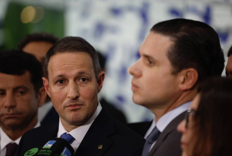 o-impasse-de-hugo-motta-que-adiou-a-votacao-do-pl-antifaccao-na-camara o-impasse-de-hugo-motta-que-adiou-a-votacao-do-pl-antifaccao-na-camara