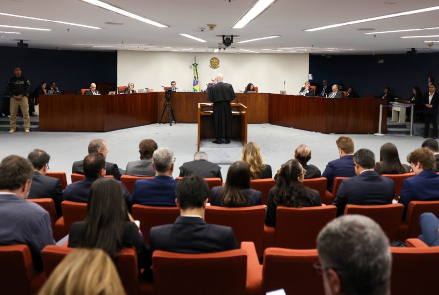 o-julgamento-de-bolsonaro-no-stf3A-resumo-do-2o-dia