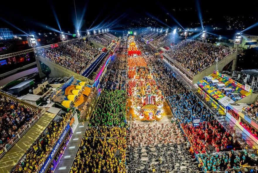 o-que-levar-e-o-que-evitar-na-sapucai3A-lista-de-itens-permitidos-e-proibidos.-aproveite-o-carnaval-com-seguranca