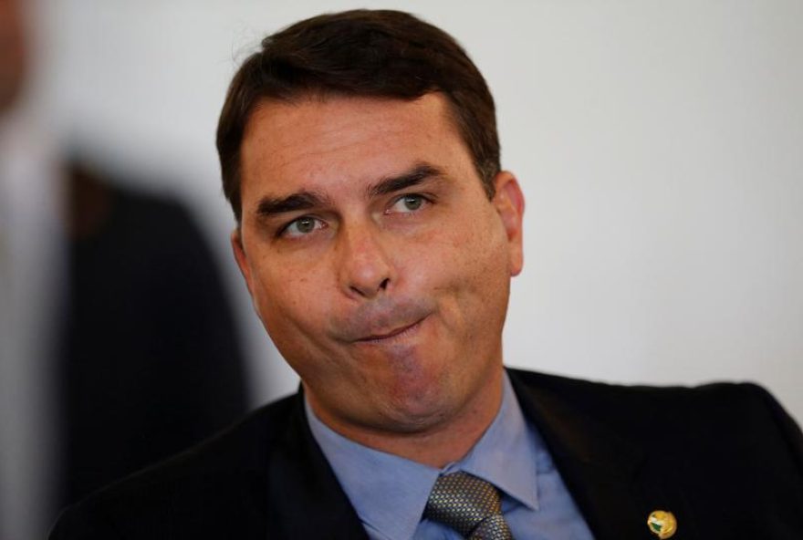 o-senador-flavio-bolsonaro