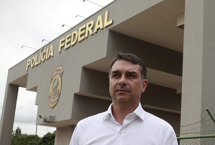 o-tamanho-da-direita o-tamanho-da-direita