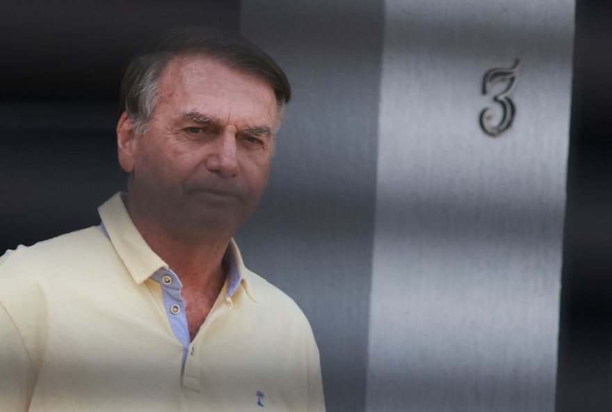 oberstes-gericht-bestatigt-inhaftierung-von-bolsonaro-wegen-fluchtgefahr