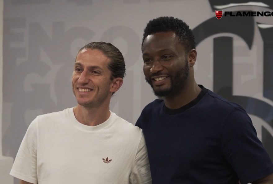 obi-mikel2C-ex-jogador-do-chelsea2C-visita-o-ninho-do-urubu-e-elogia-estrutura-do-flamengo3A-preparacao-para-jogo-contra-o-gremio