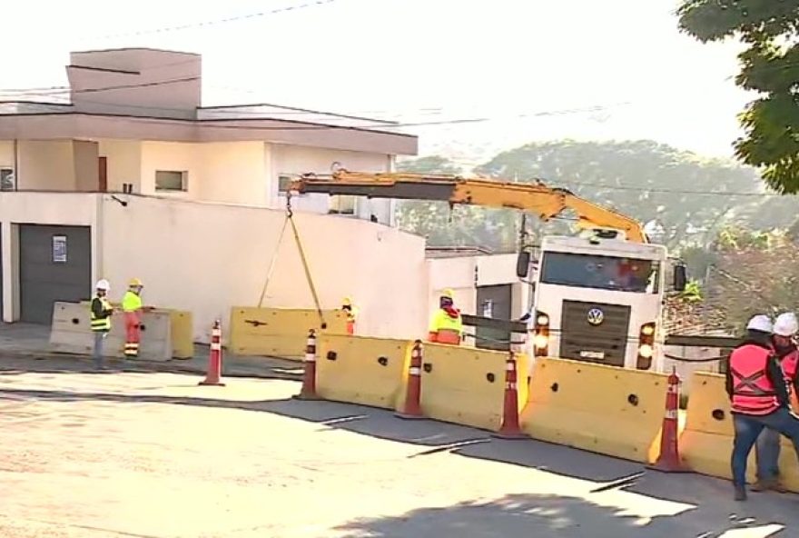 obra-antienchente-interdita-ruas-na-vila-lemos-em-campinas3B-impactos-no-transito-e-transporte