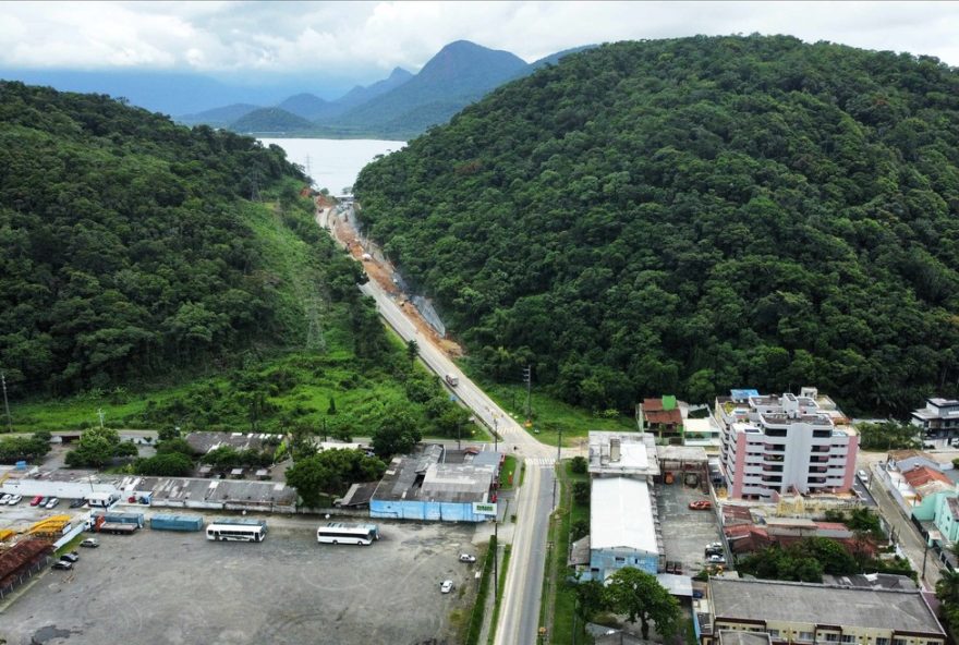 obras-na-avenida-de-acesso-ao-ferry-boat-em-guaratuba3A-veja-desvios