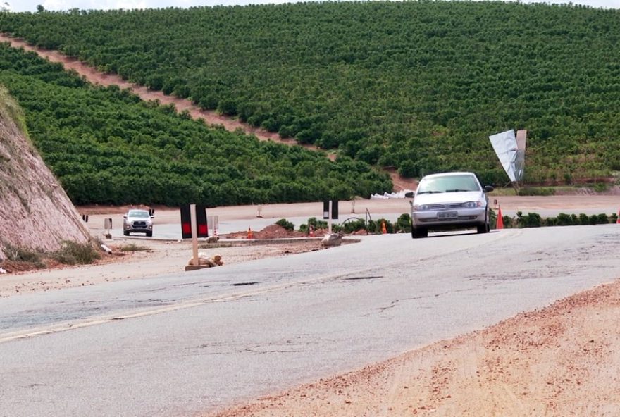 obras-na-mg-167-entre-varginha-e-tres-pontas-devem-ser-concluidas-em-junho3A-usuarios-aguardam-por-mais-seguranca-e-conforto-na-rodovia