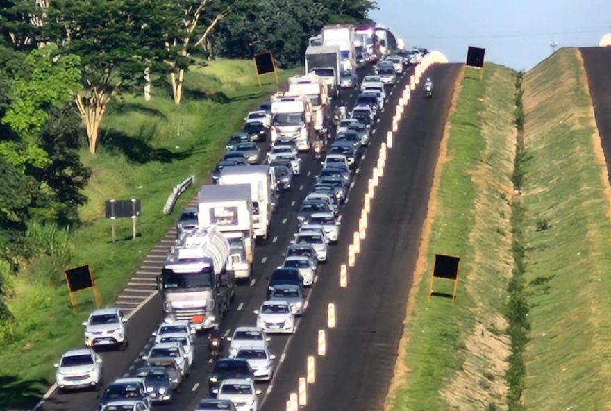 obras-na-rodovia-washington-luis-liberam-acostamento-em-sao-jose-do-rio-preto obras-na-rodovia-washington-luis-liberam-acostamento-em-sao-jose-do-rio-preto
