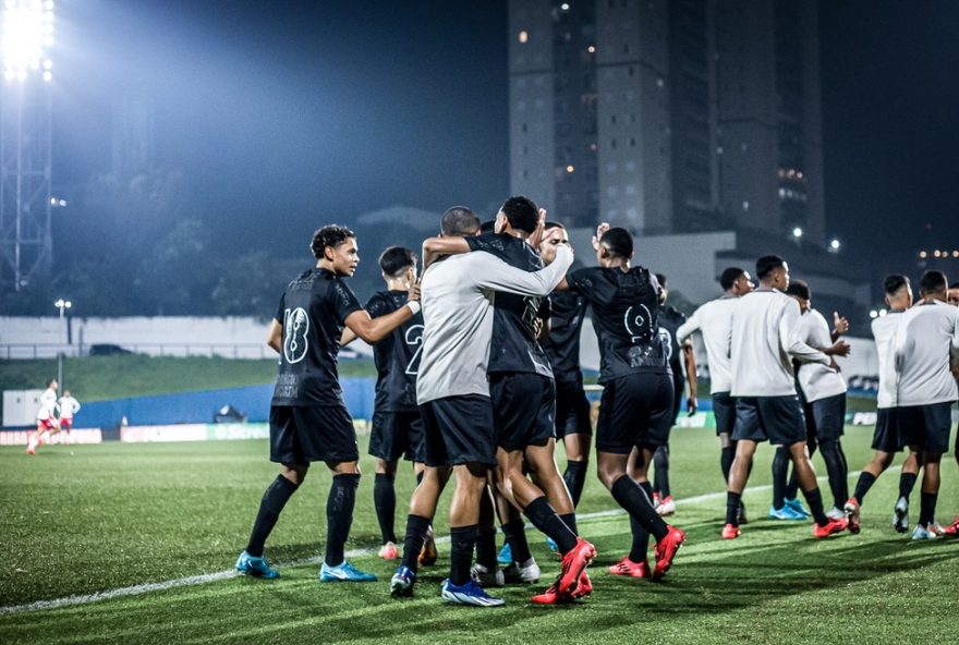 oitavas-de-final-da-copinha-20253A-palmeiras2C-corinthians2C-vasco-e-gremio-em-campo-nao-perca-os-emocionantes-confrontos