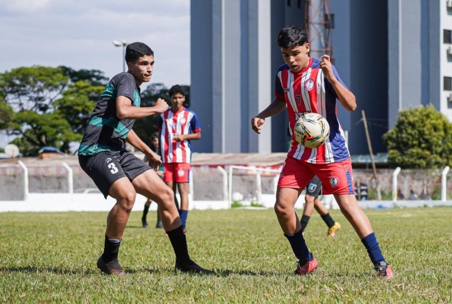 oitavas-de-final-do-estadual-sub-15-de-ms3A-goleadas2C-viradas-e-muita-emocao-confira-os-destaques-e-resultados