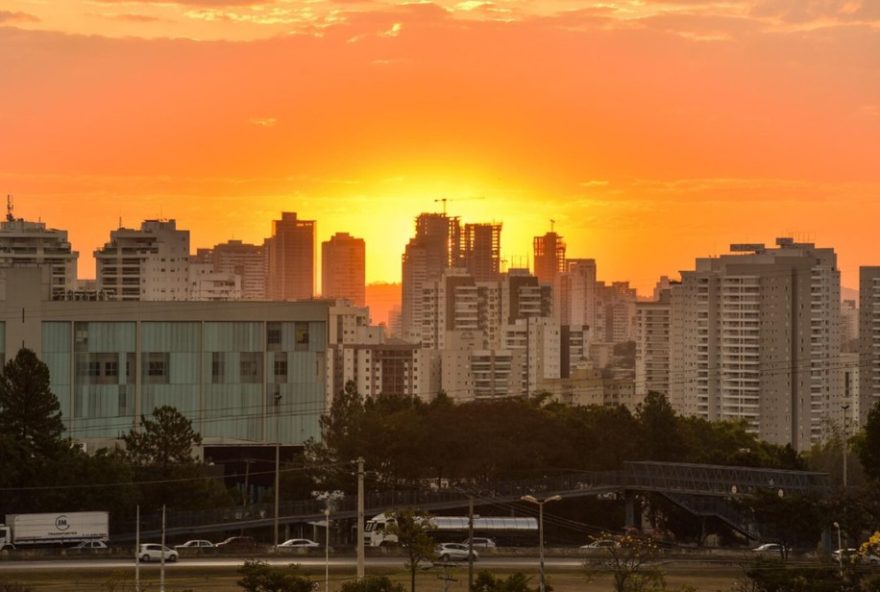 onda-de-calor-em-goias3A-temperaturas-aumentam-de-3-a-5-graus-acima-da-media-a-partir-de-sexta-feira