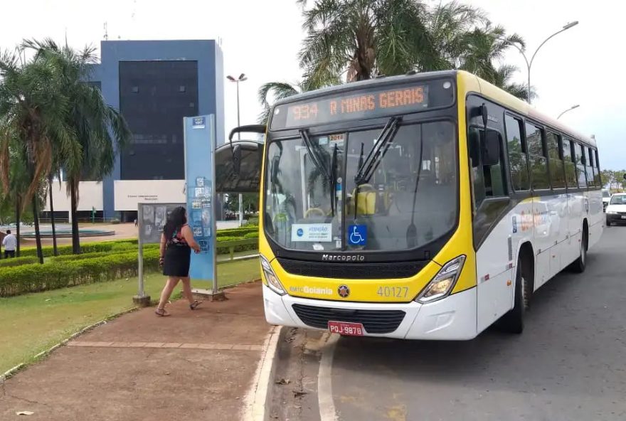 Transporte coletivo gratuito