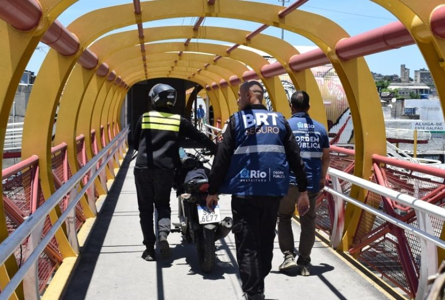 operacao-brt-seguro-apreende-14-motos-e-multa-65-condutores-no-rio